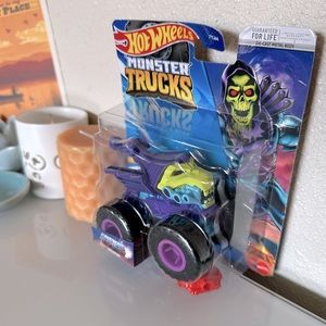 NIB 🚙 Hot Wheels Collector’s He-Man Die Cast Skeletor Monster Truck.
